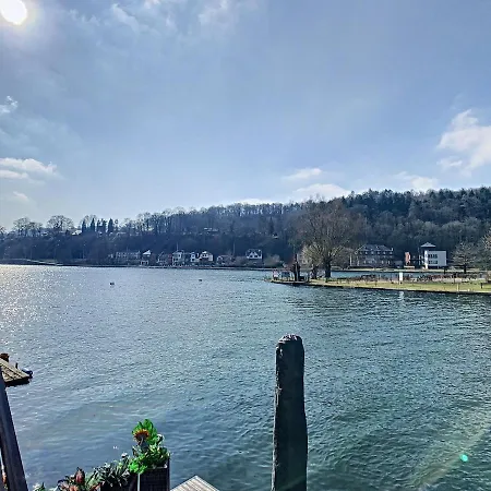 Au Fil De L Eau 別荘